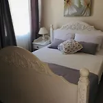 The White Otel