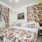 The White Otel Alaçatı