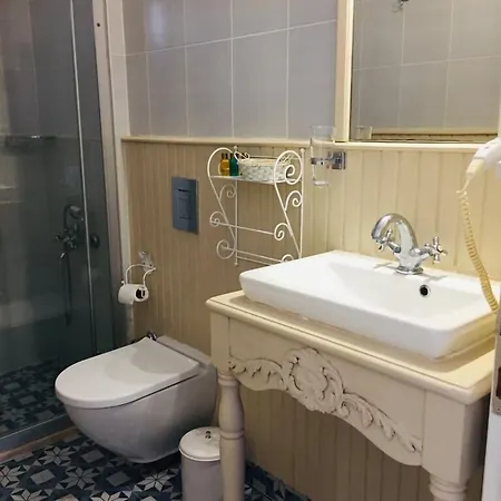 The White Отель Алачати